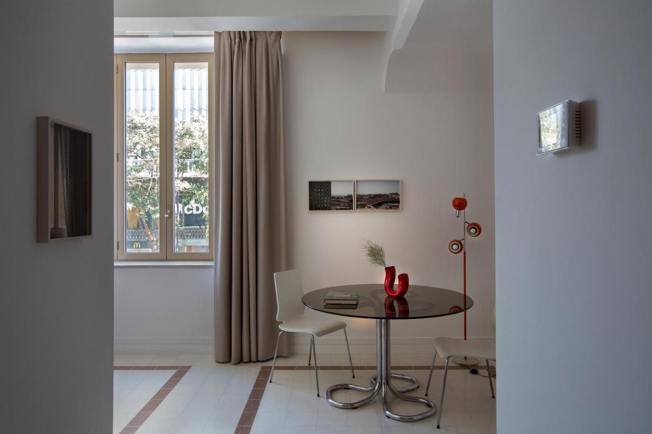 Corso Novara 5 Design * Neapel