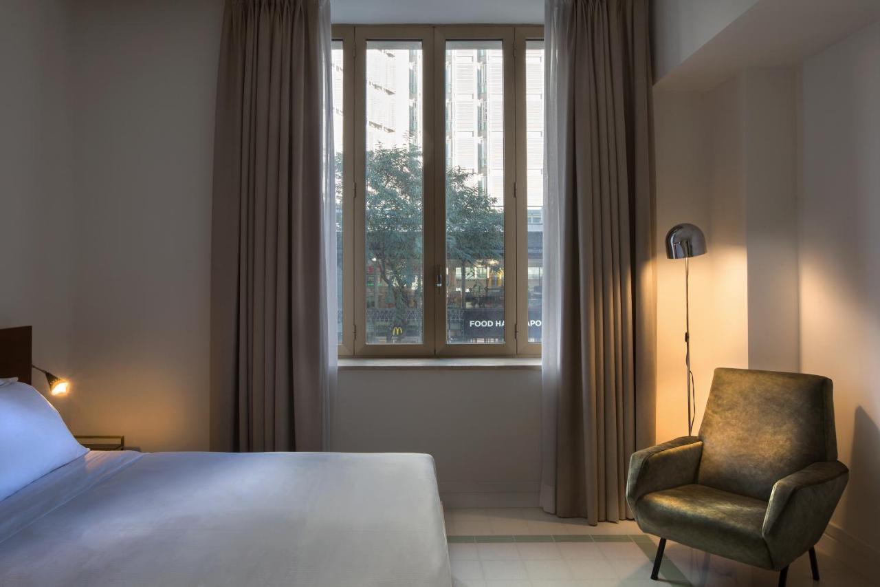 Corso Novara 5 Design Napels