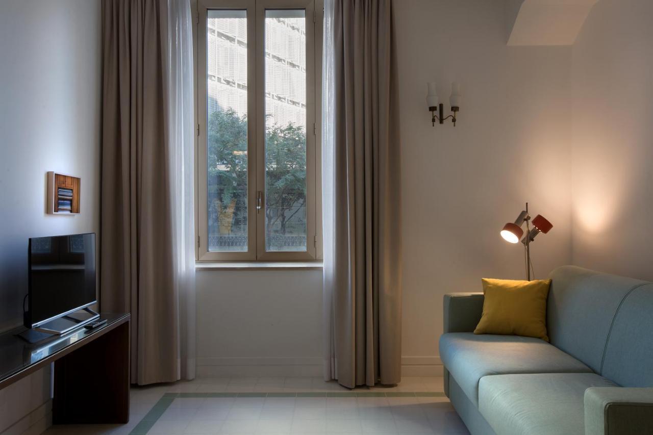 Corso Novara 5 Design Napels