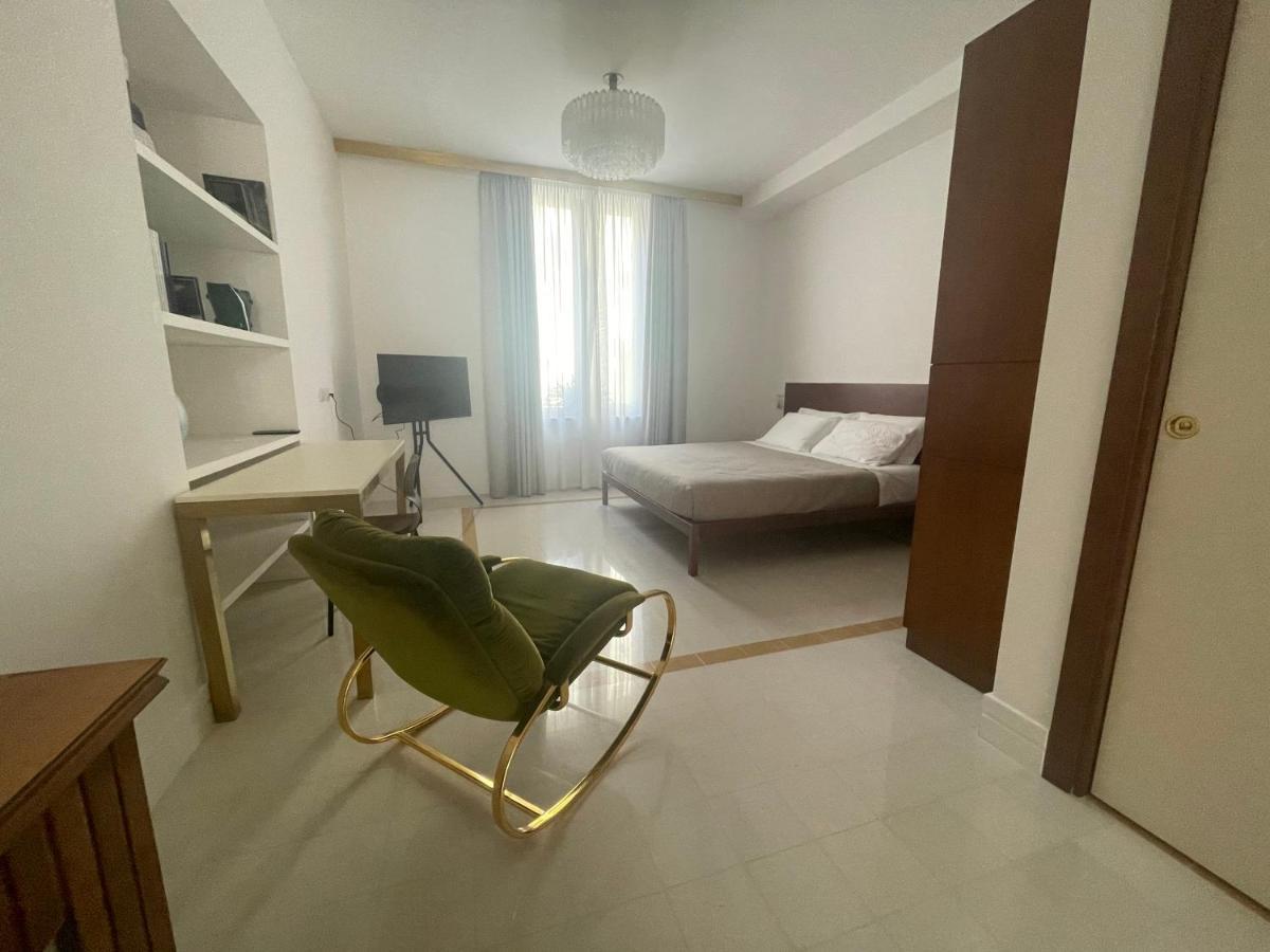 Appartement Corso Novara 5 Design Napels